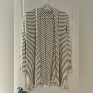 Chico's Zenergy Cream and Gray Striped Cardigan with pockets rib knit super soft